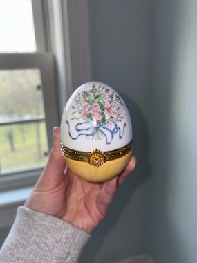 Floral Egg Trinket Box